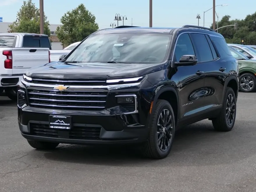 2026 Chevrolet Traverse photo 1