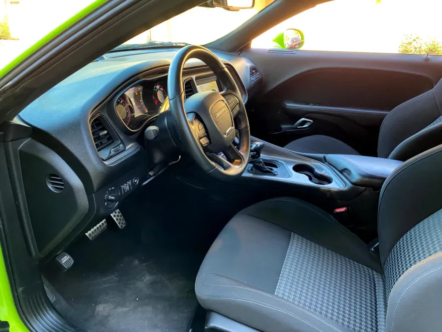 2023 Dodge Challenger R/T photo 22