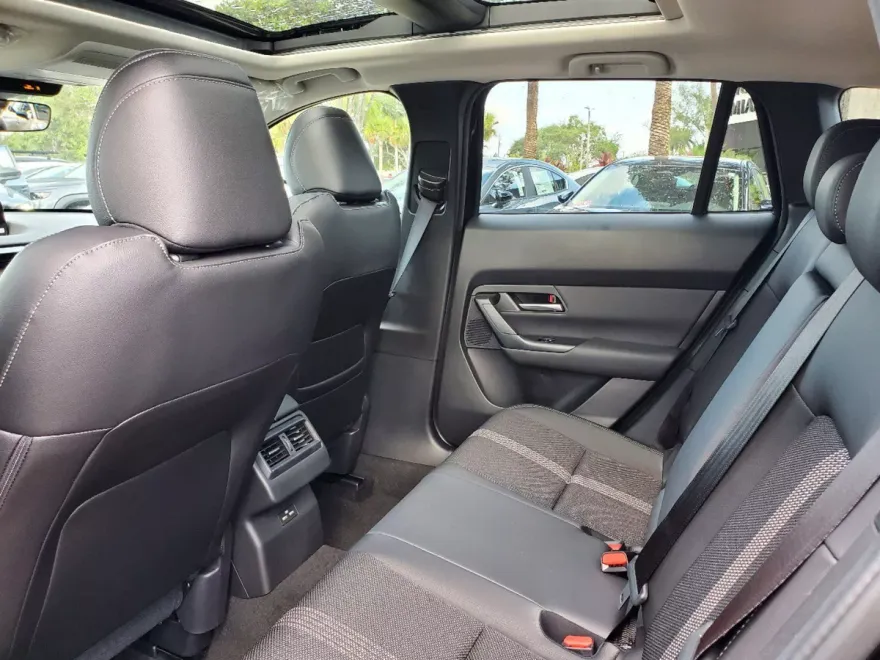 2025 Mazda CX-50 2.5 S Premium photo 1