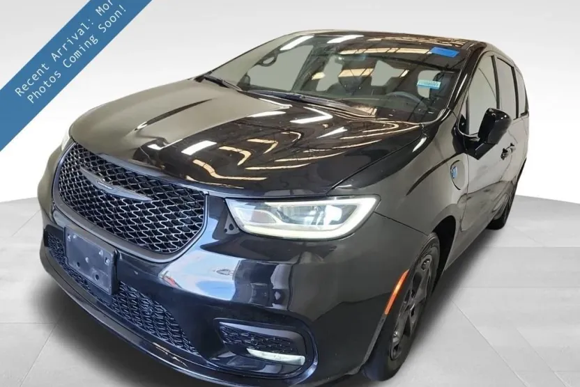 2023 Chrysler Pacifica Hybrid Limited photo 1
