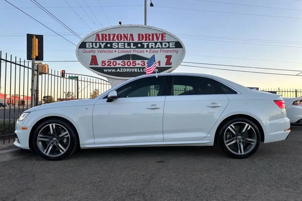 2017 Audi A4 2.0T Quattro Prestige photo 1
