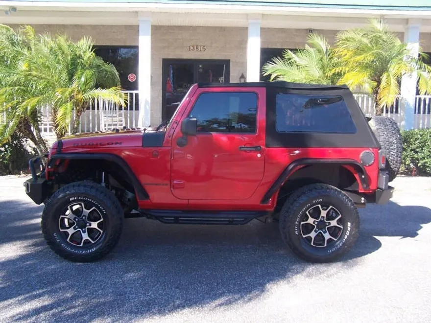 2014 Jeep Wrangler Rubicon photo 1