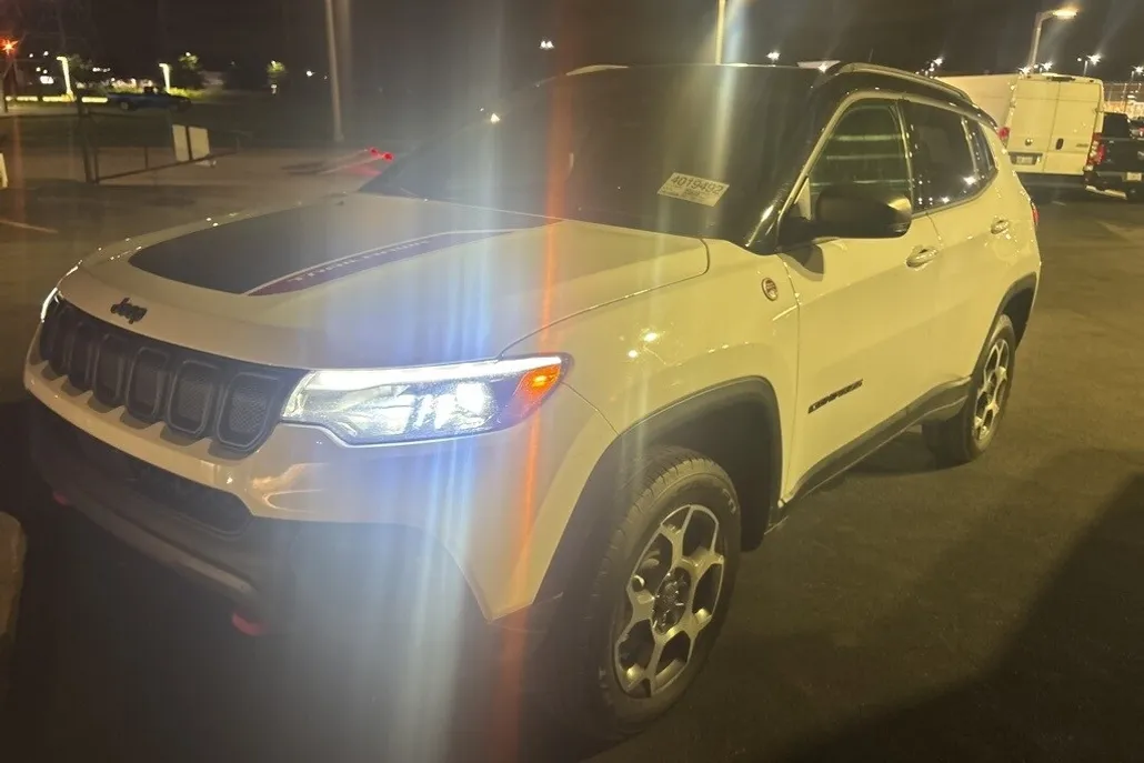 2022 Jeep Compass Trailhawk photo 1