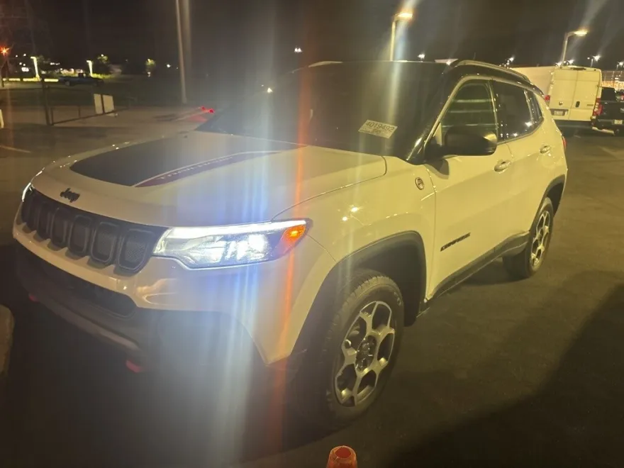 2022 Jeep Compass Trailhawk photo 1