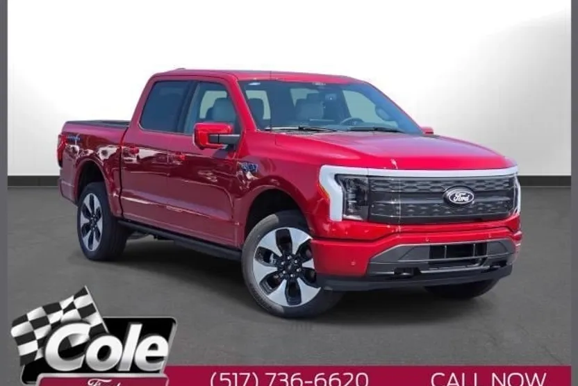2025 Ford F-150 Lightning Platinum photo 1
