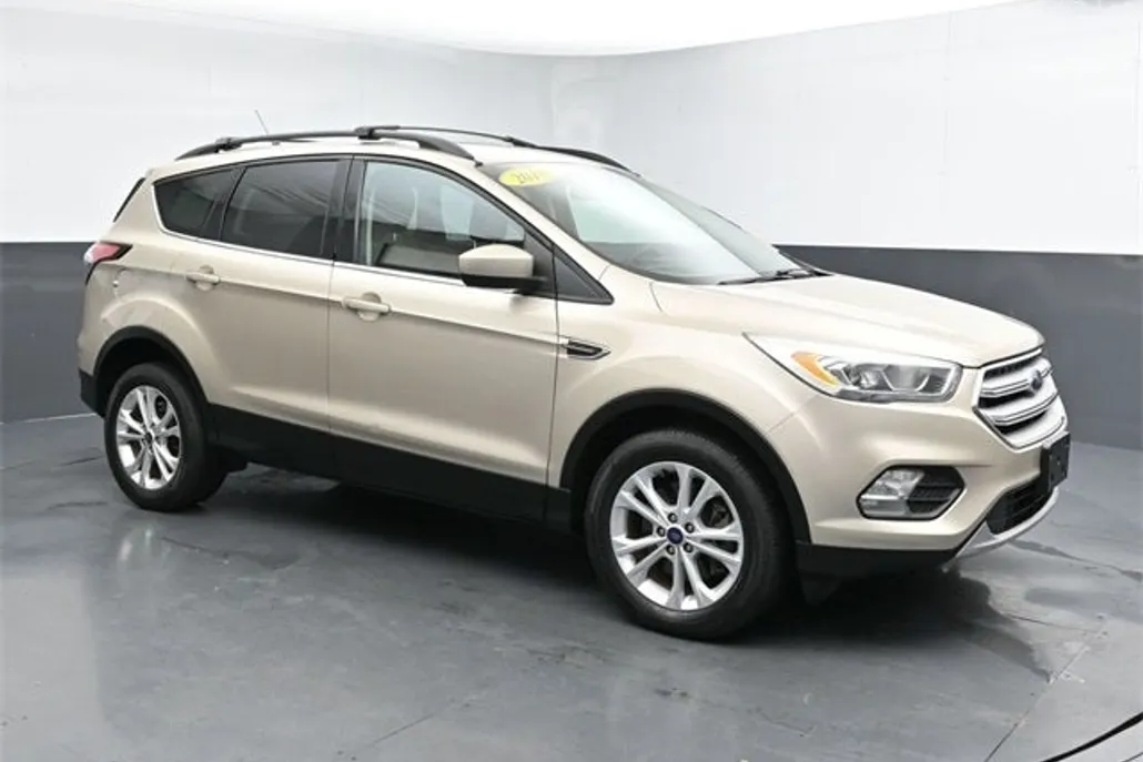 2018 Ford Escape SEL photo 1