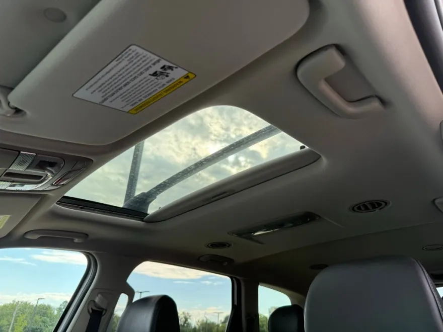 2025 Kia Telluride S photo 1