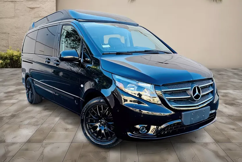 2018 Mercedes Benz Metris Passenger Van photo 1