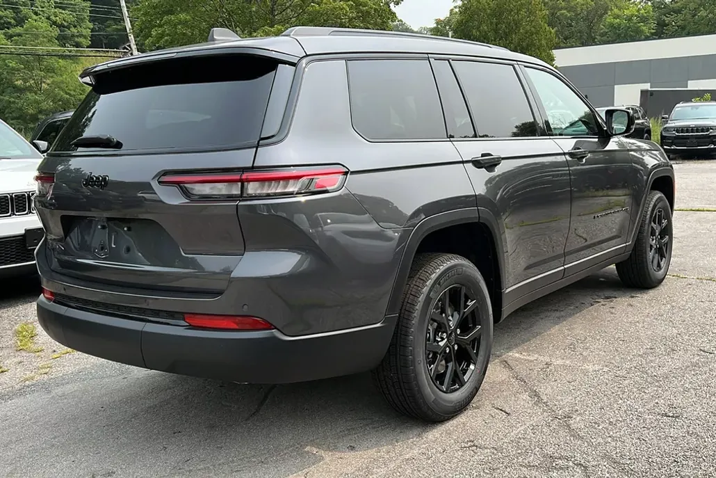 2025 Jeep Grand Cherokee Altitude X photo 1