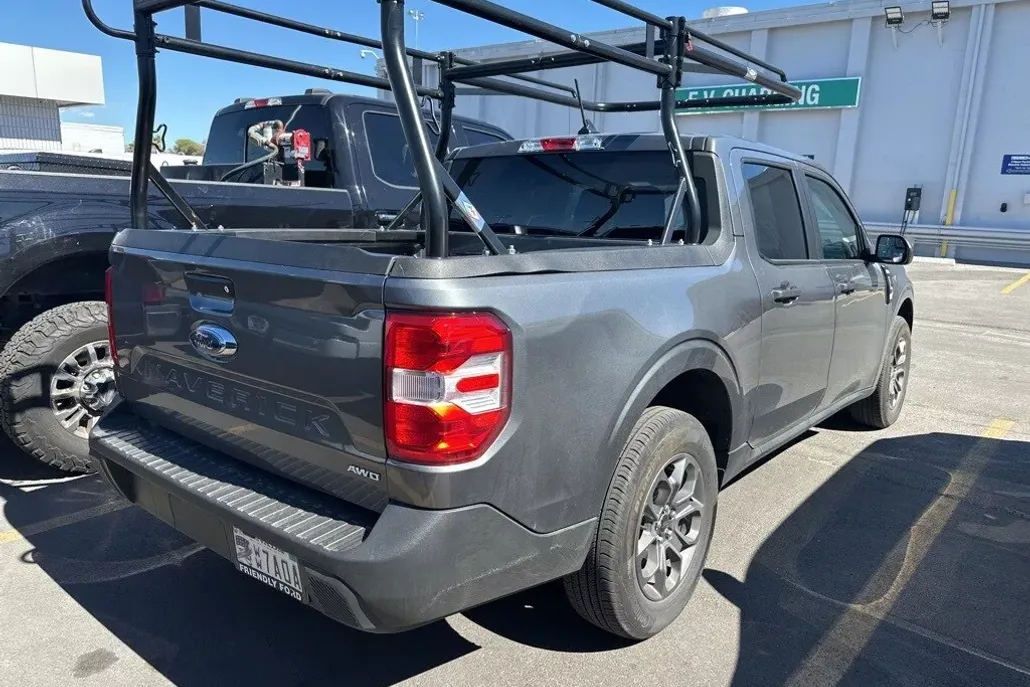 2024 Ford Maverick XLT photo 1