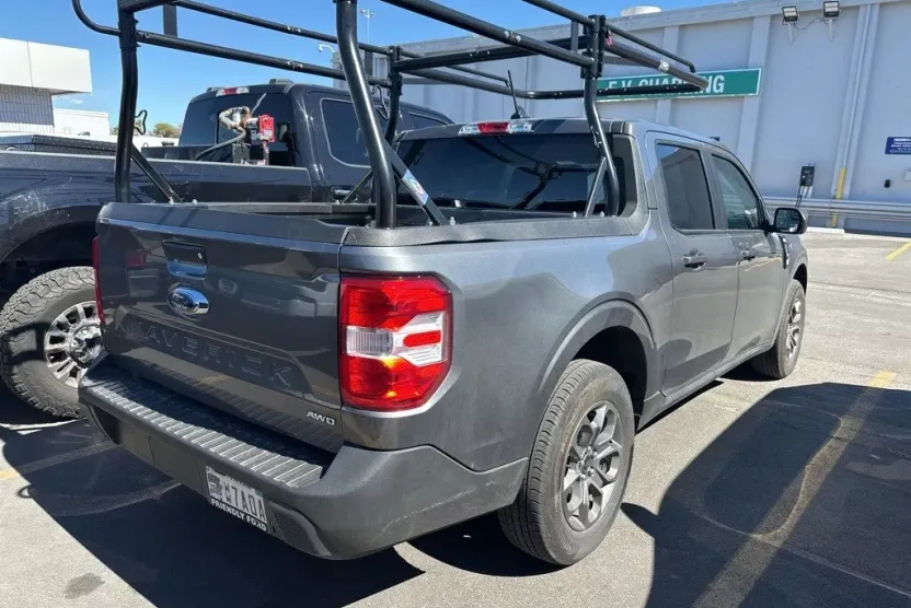 2024 Ford Maverick XLT photo 1