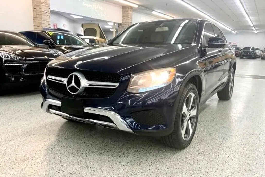2017 Mercedes Benz GLC 300 4MATIC Coupe photo 1