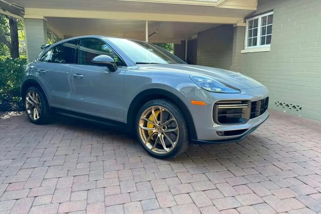 2022 Porsche Cayenne Coupe Turbo GT photo 1