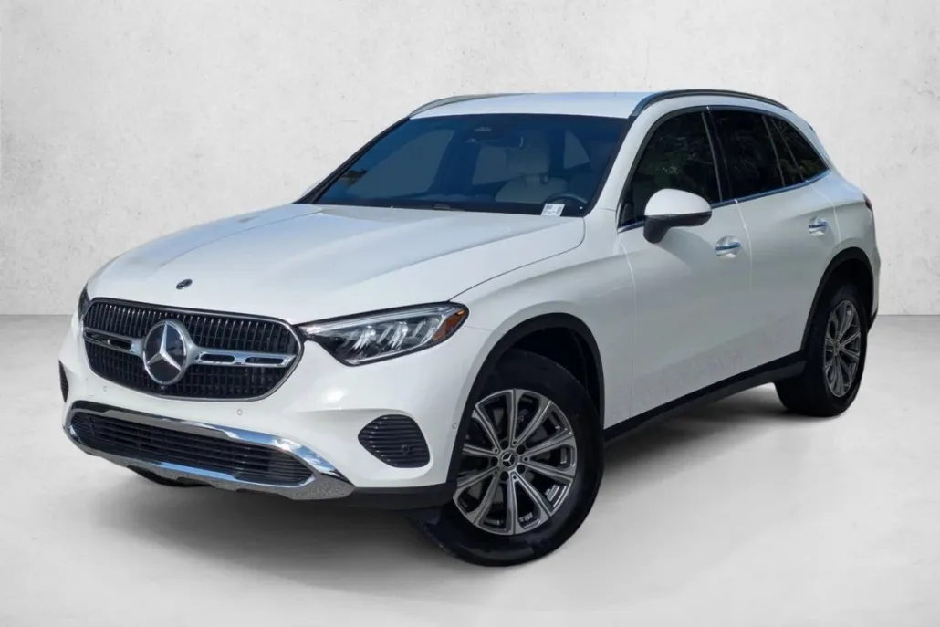 2025 Mercedes Benz GLC 300 photo 1