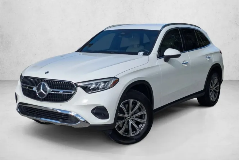 2025 Mercedes Benz GLC 300 photo 1