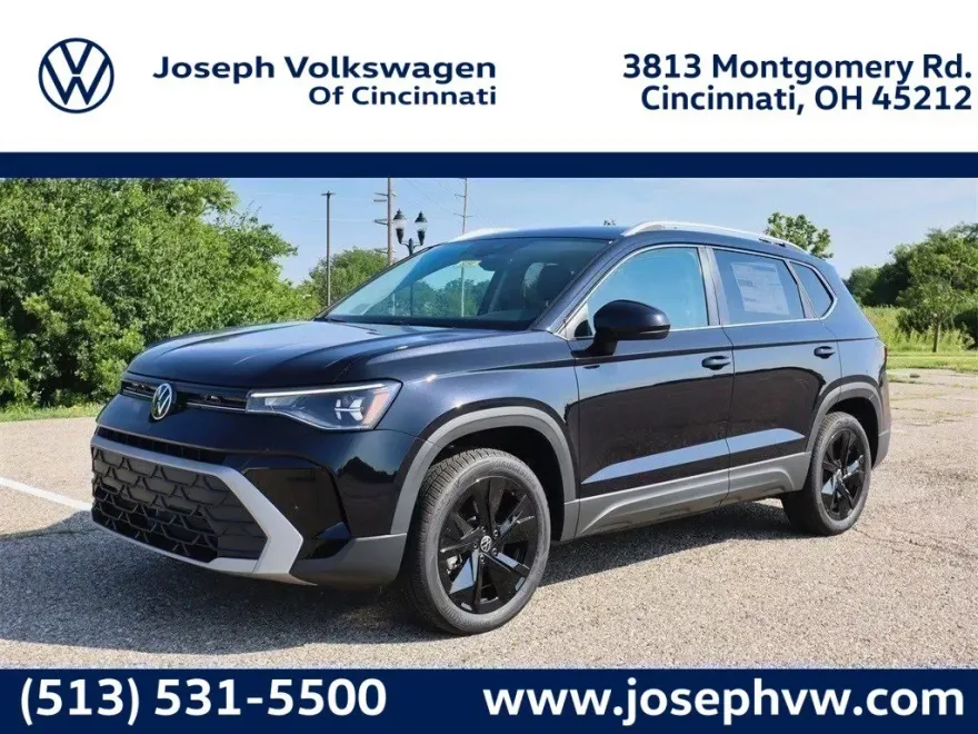 2025 Volkswagen Taos SE photo 1