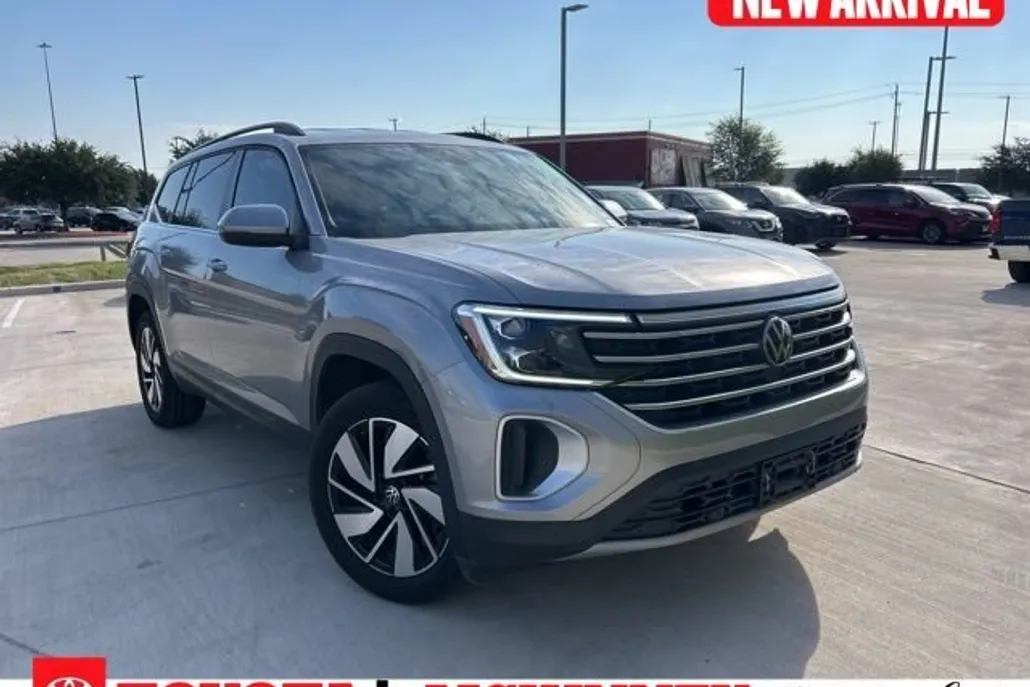 2024 Volkswagen Atlas SE Technology photo 1