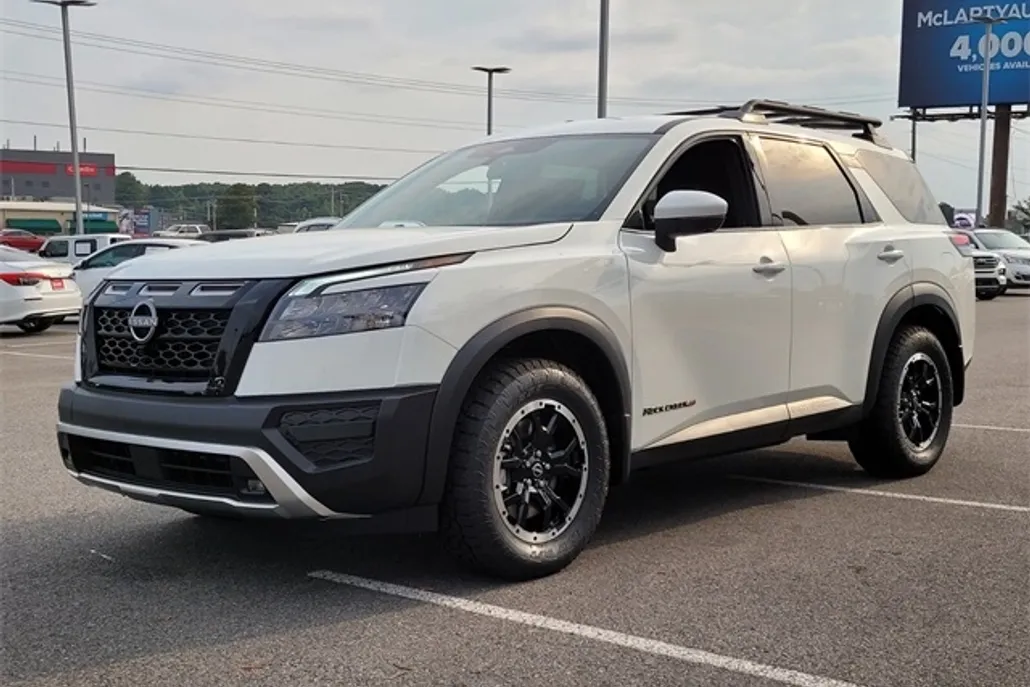 2025 Nissan Pathfinder Rock Creek photo 1