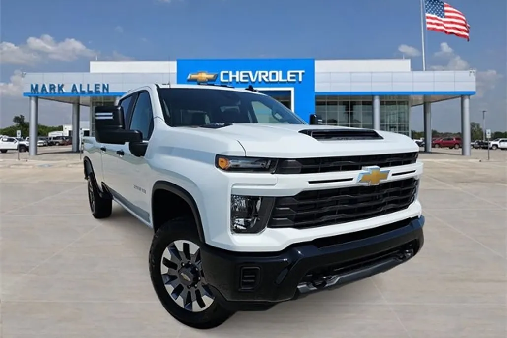 2026 Chevrolet Silverado 2500HD Custom photo 1