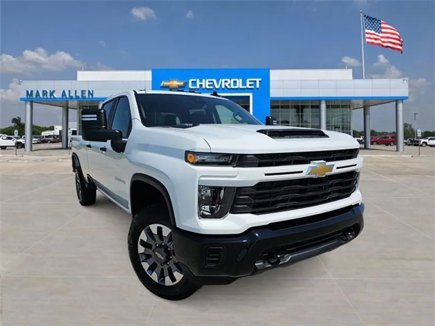 2026 Chevrolet Silverado 2500HD Custom photo 1