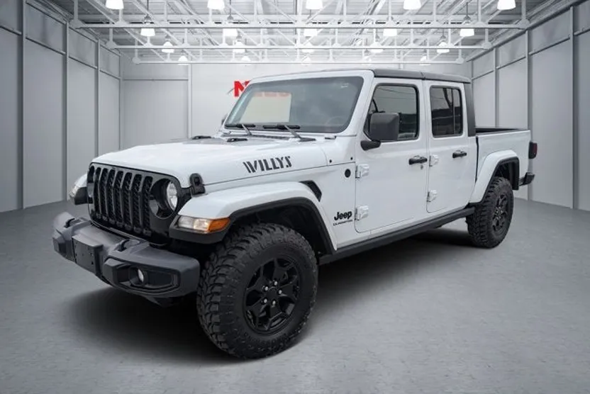 2021 Jeep Gladiator Willys Sport photo 1