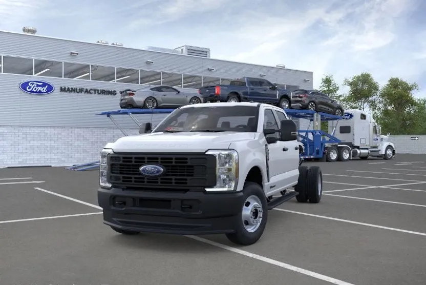 2026 Ford F-350 photo 1