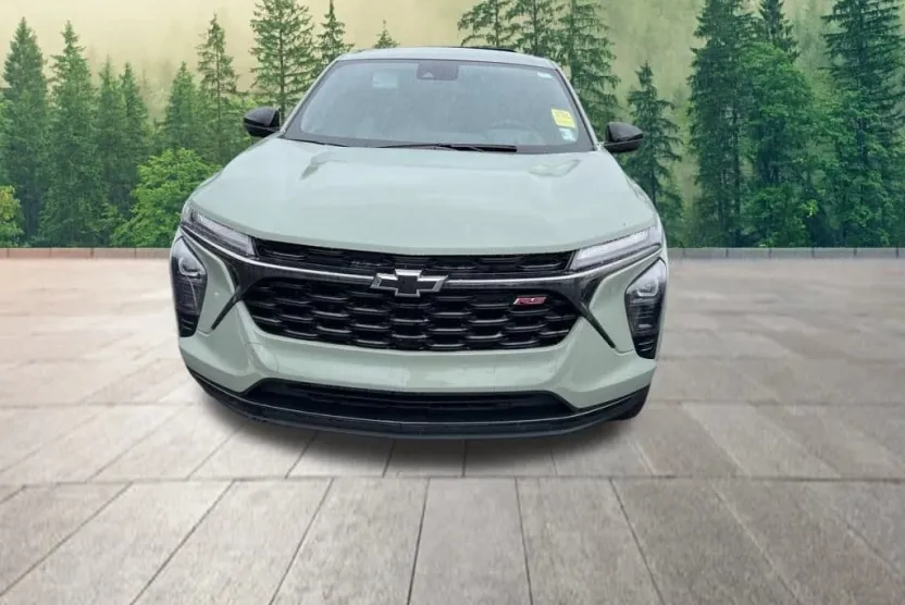 2024 Chevrolet Trax photo 1
