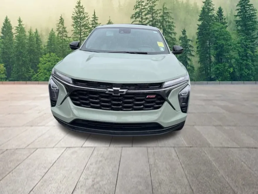 2024 Chevrolet Trax photo 1