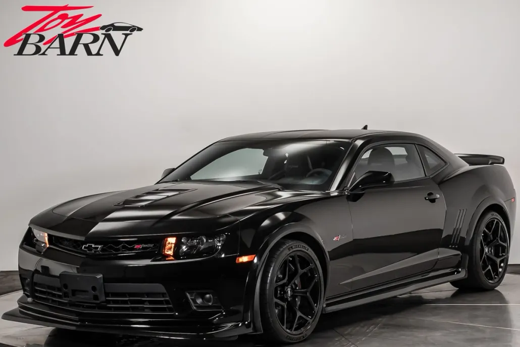 2015 Chevrolet Camaro photo 1