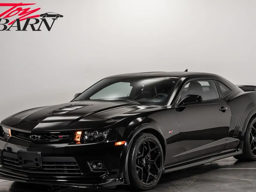 2015 Chevrolet Camaro photo 1