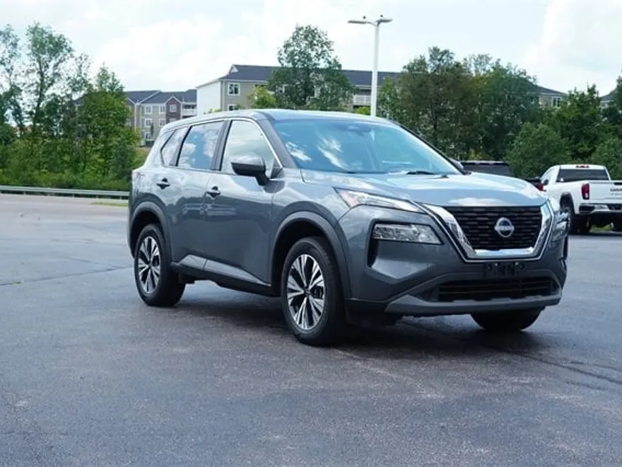 2023 Nissan Rogue SV photo 1