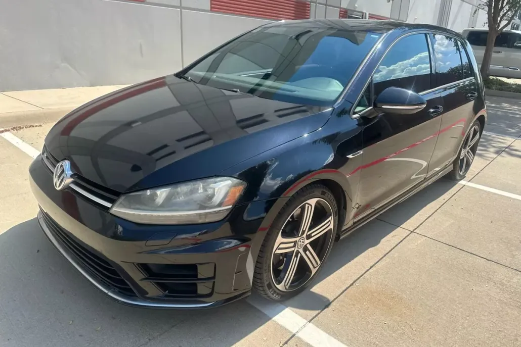 2016 Volkswagen Golf R Base photo 1