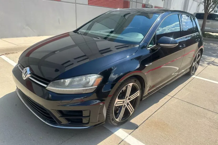 2016 Volkswagen Golf R Base photo 1
