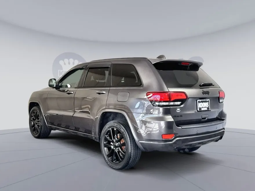 2019 Jeep Grand Cherokee Altitude photo 1