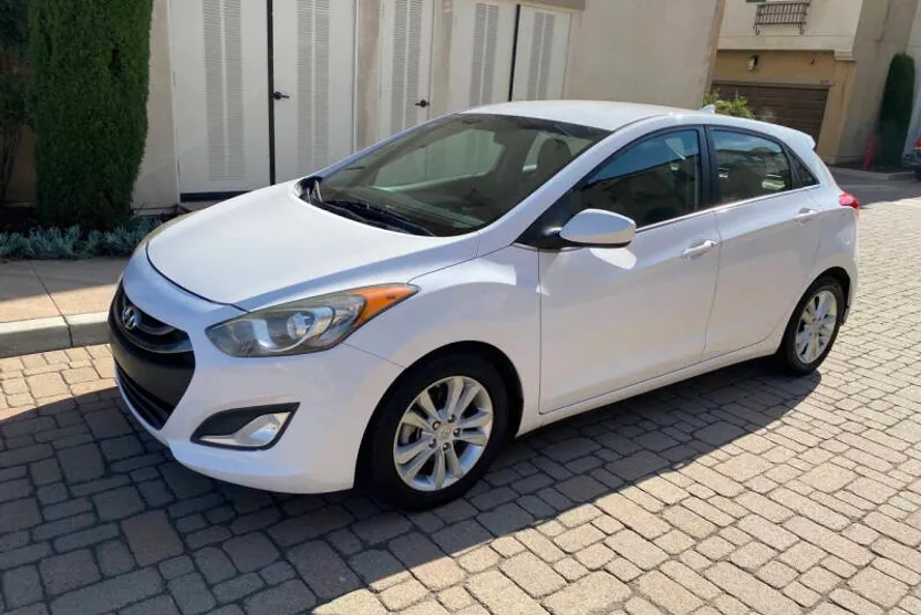 2013 Hyundai Elantra GT photo 1