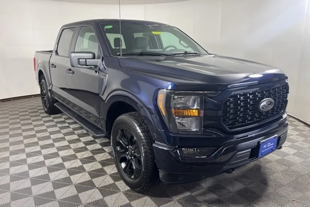 2023 Ford F-150 XL photo 1