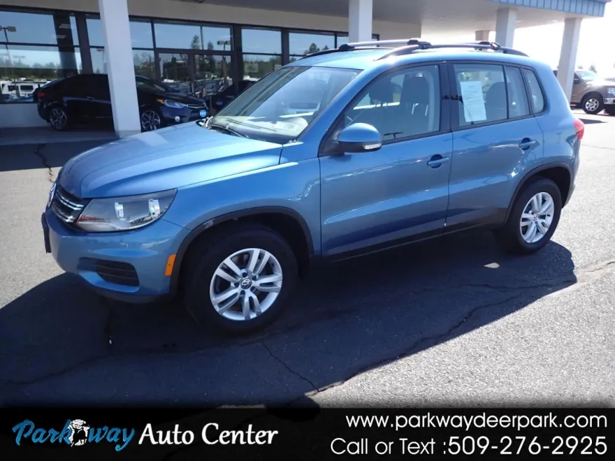 2017 Volkswagen Tiguan S photo 1