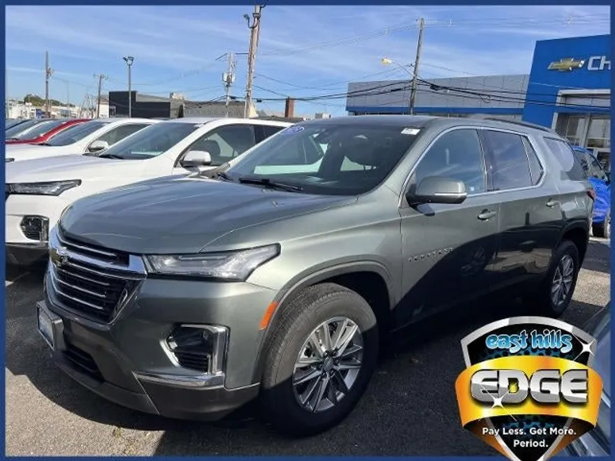 2023 Chevrolet Traverse Leather photo 1