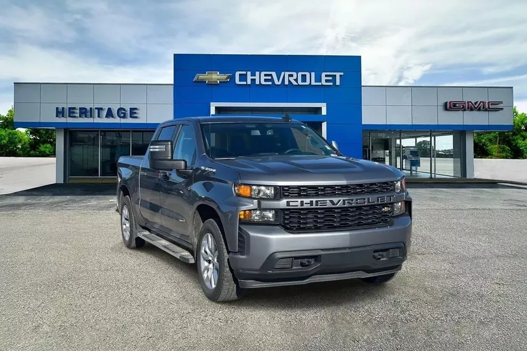 2020 Chevrolet Silverado 1500 Custom photo 1