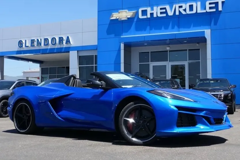 2025 Chevrolet Corvette E-Ray 2LZ photo 1
