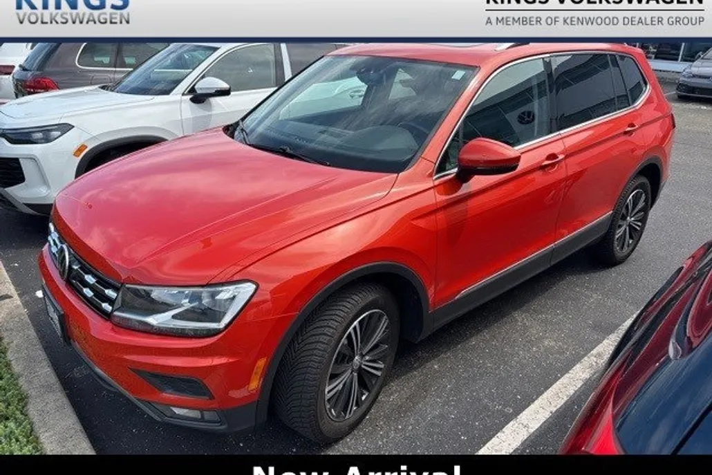 2018 Volkswagen Tiguan SEL photo 1