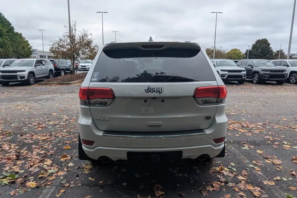 2017 Jeep Grand Cherokee Overland photo 1