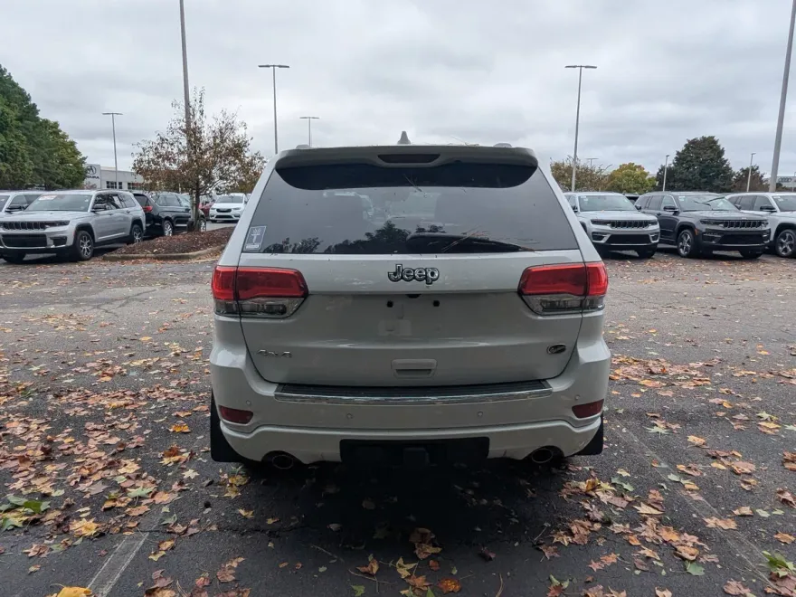 2017 Jeep Grand Cherokee Overland photo 1