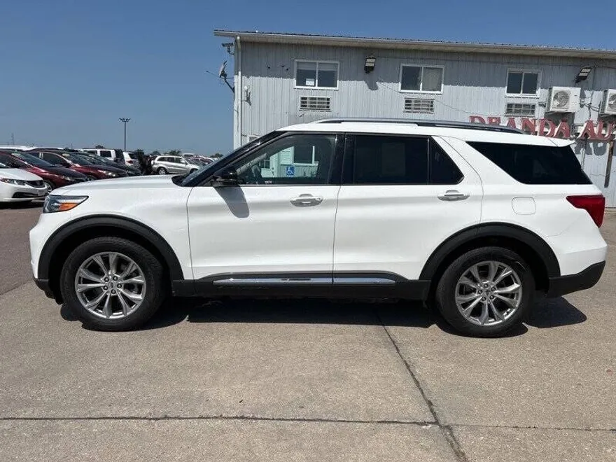 2021 Ford Explorer Limited photo 1