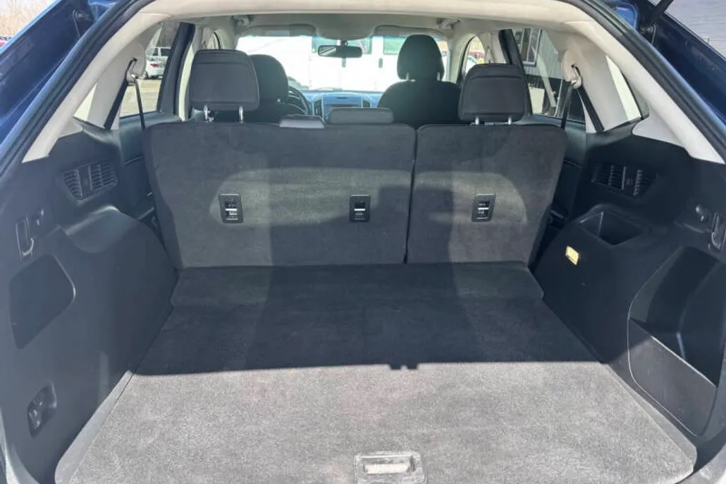 2017 Ford Edge SEL photo 1