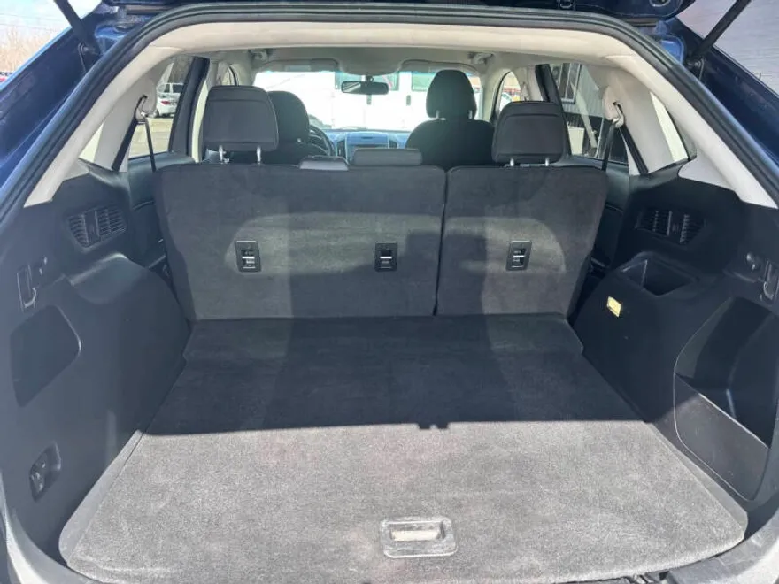 2017 Ford Edge SEL photo 1