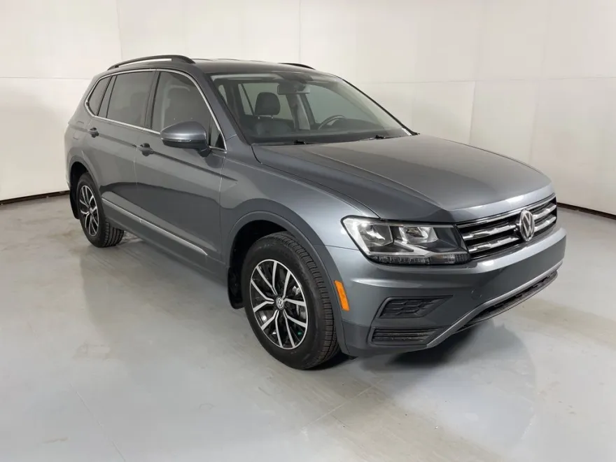 2021 Volkswagen Tiguan SE photo 1