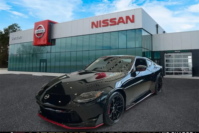 2025 Nissan Z Nismo photo 1