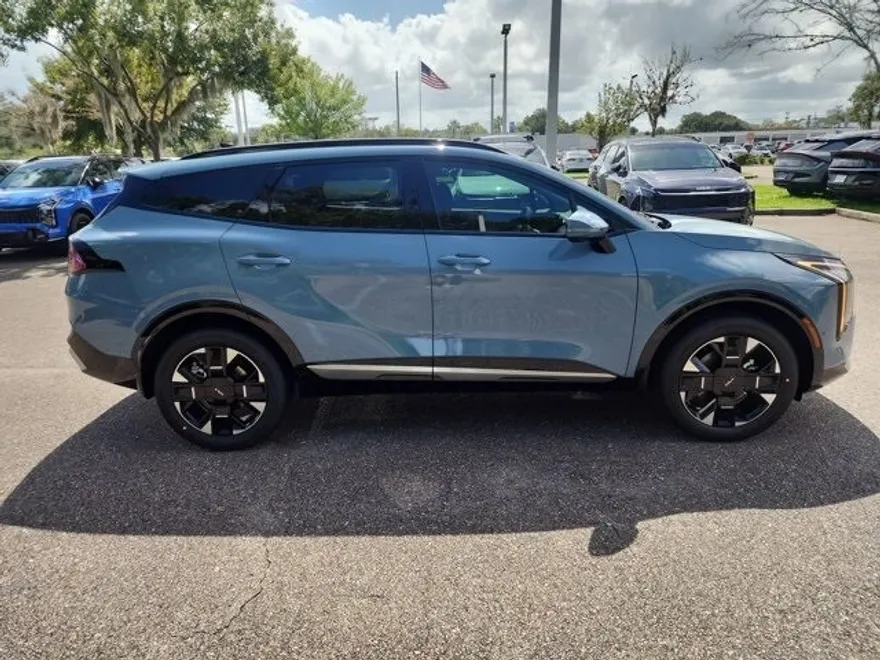 2026 Kia Sportage Hybrid photo 1