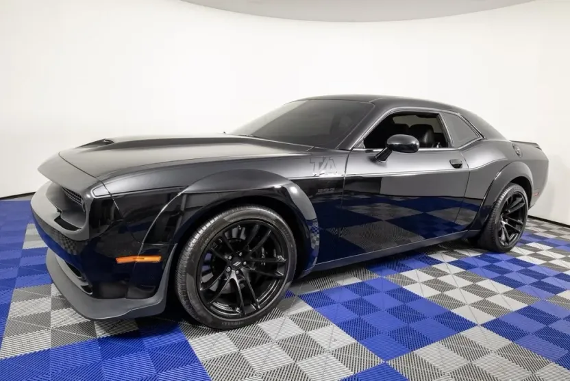 2022 Dodge Challenger R/T Scat Pack Widebody photo 1